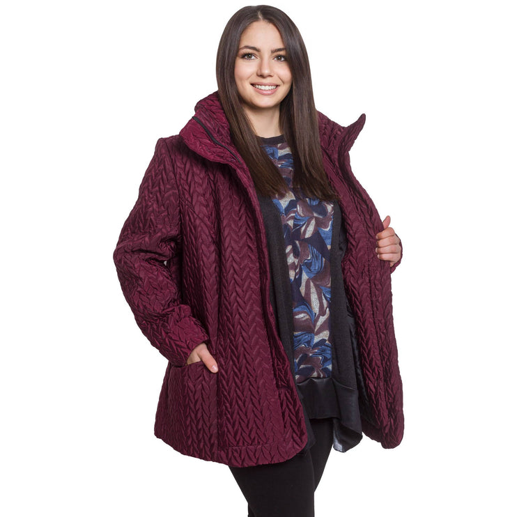 Елегантно дамско яке в бордо с геометричен десен - Есен - Зима - с цип и джобове - макси размери - 95% вискоза 5% еластан - произведено в България - Maxi Market