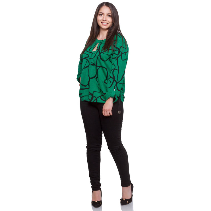 Официална зелена блуза в макси размери - абстрактен десен - еластичност - комфорт - произведено в България - Maxi Market
