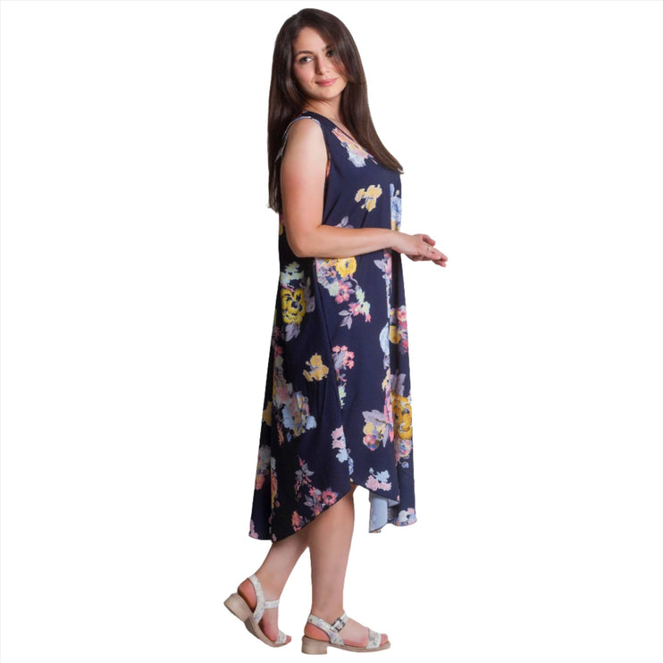 Тъмносиня свободна рокля с цветя - обло деколте - Макси размери 2XL/3XL/4XL - Пролет - Лято - Maxi Market